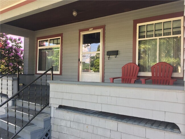 750 Robinson St in Elmira, NY - Building Photo - Building Photo