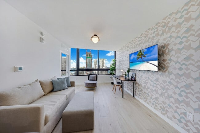 33-35 Northeast 1st Avenue-SI ID1523915P, Unit SI ID1523915P