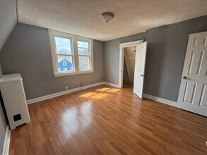 39 Llewellyn Ave in West Orange, NJ - Building Photo - Building Photo