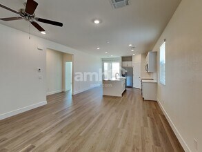 850 English Primrose St in Henderson, NV - Foto de edificio - Building Photo