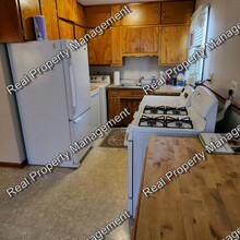 4046 Willow St in Hobart, IN - Building Photo - Building Photo