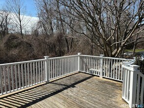 20 Cannondale Rd in Weston, CT - Building Photo - Building Photo