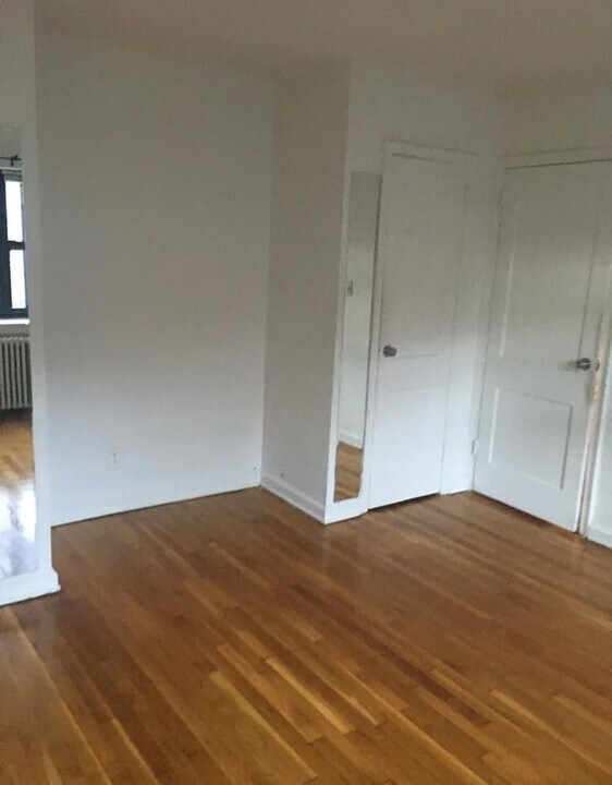 227 Prospect Ave, Unit F in Hackensack, NJ - Foto de edificio