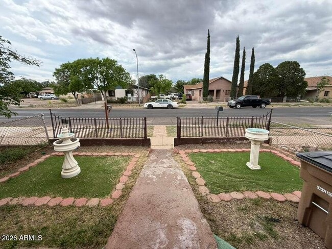 834 5th St in Douglas, AZ - Building Photo - Building Photo