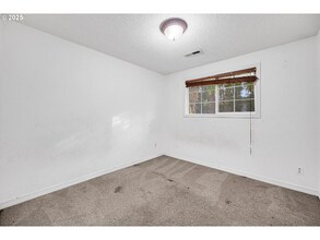 6060 SW 170th Ave in Beaverton, OR - Building Photo - Building Photo