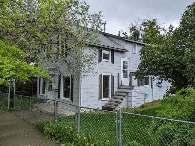 property at 214 S G St