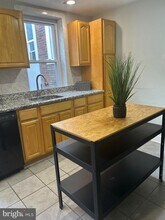 429 N 40th St in Philadelphia, PA - Building Photo - Building Photo