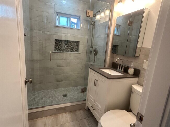 21 Webster St, Unit #1 in Malden, MA - Building Photo - Building Photo