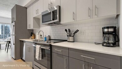 851 W Blackhawk St in Chicago, IL - Building Photo - Building Photo