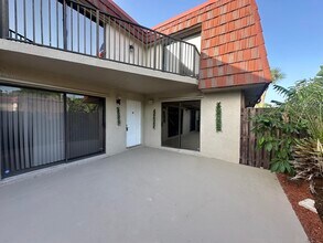 8559 Boca Rio Dr in Boca Raton, FL - Building Photo - Building Photo