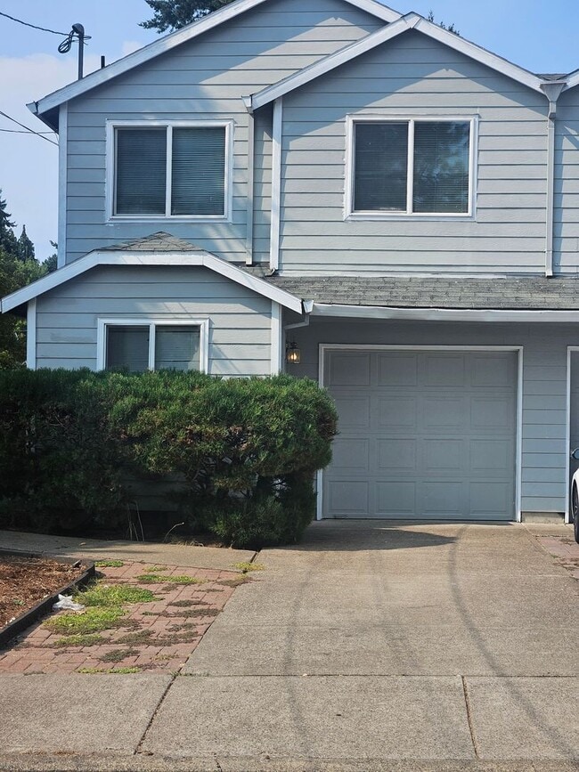 property at 451 NW Lincoln St