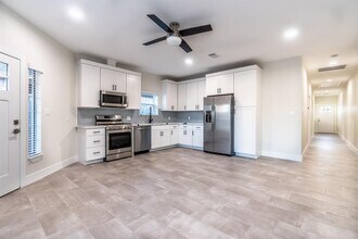 1116 Ryon St in Houston, TX - Building Photo - Building Photo