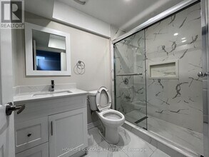 20 Amaretto Ct in Brampton, ON - Building Photo - Building Photo