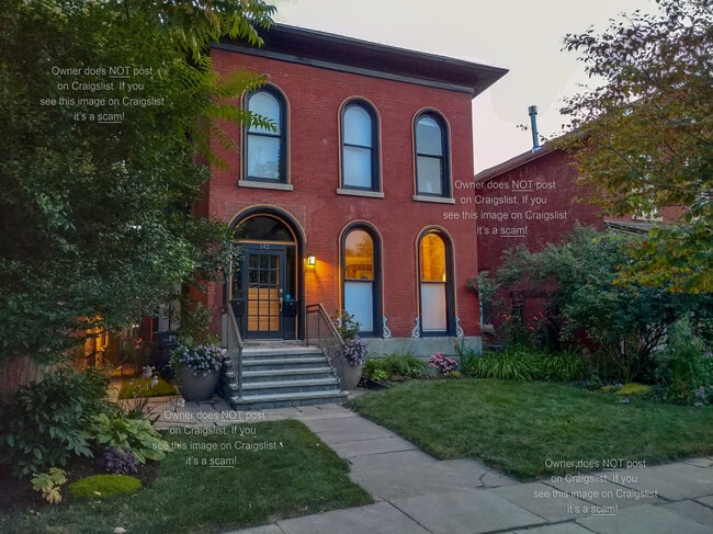 142 Prospect Ave, Unit Upper in Buffalo, NY - Foto de edificio - Building Photo