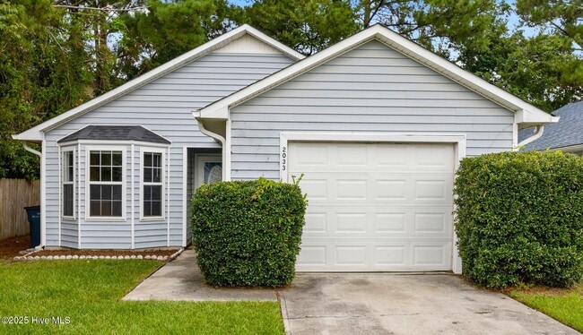 property at 2033 Derby Run Rd