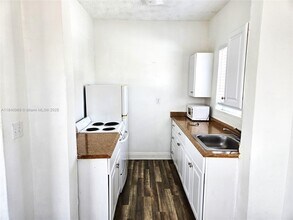 384 Tamiami Canal Rd in Miami, FL - Building Photo - Building Photo
