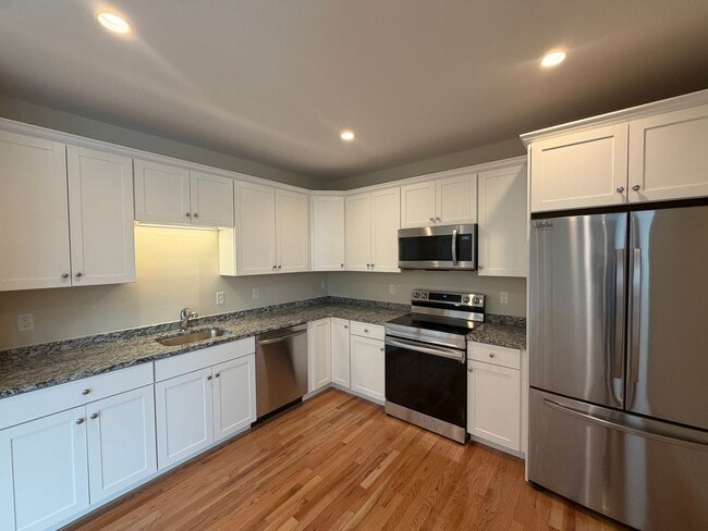 85 Lowell St in Peabody, MA - Building Photo - Building Photo