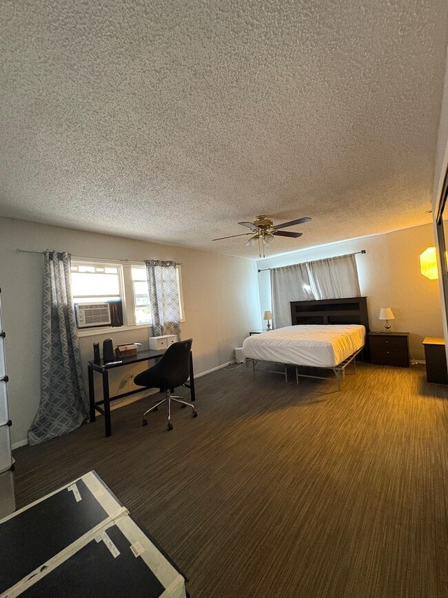 3428 S Budlong Ave in Los Angeles, CA - Building Photo - Building Photo