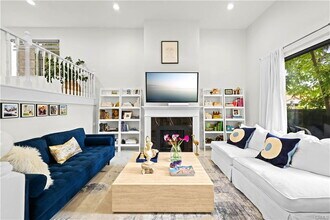 2450 E Del Mar Blvd in Pasadena, CA - Building Photo - Building Photo