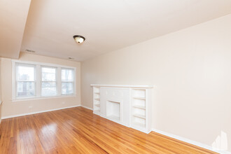 3751 W Sunnyside Ave in Chicago, IL - Building Photo - Building Photo