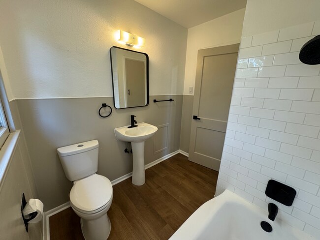 510 Mitchell Ave in Schertz, TX - Foto de edificio - Building Photo