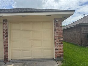 11922 Sulphur Springs Dr in Houston, TX - Building Photo - Building Photo