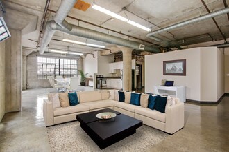 RiverFront live - Work Lofts in Los Angeles, CA - Building Photo - Building Photo