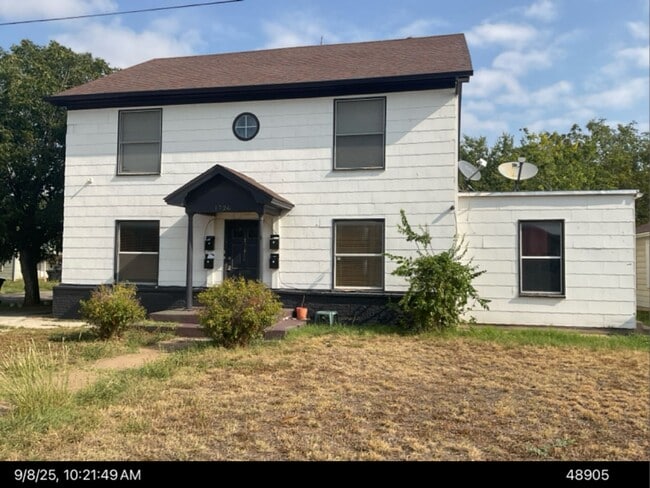 property at 1726 N 3rd St