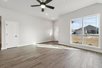 19701 Brookville Dr in Edmond, OK - Building Photo - Building Photo