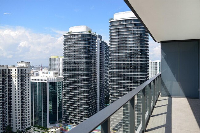 property at 1000 Brickell Plaza