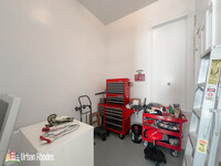 3035 N Southport Ave, Unit M00B in Chicago, IL - Building Photo - Building Photo