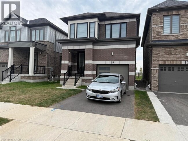 property at 19 Crossmore Cres