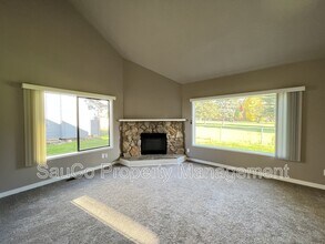 20635 NW Lapine Way in Portland, OR - Building Photo - Building Photo