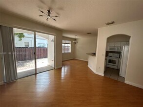 7839 NW 110th Ave in Doral, FL - Building Photo - Building Photo