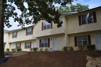 Dylan Square in College Park, GA - Building Photo - Building Photo