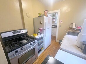 160 Norfolk St, Unit 3 in Cambridge, MA - Foto de edificio - Building Photo