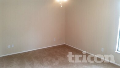 1060 Bannock Terrace, Unit 25 in Deltona, FL - Building Photo - Building Photo