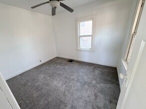 412 S Helen St in Sioux City, IA - Building Photo - Building Photo