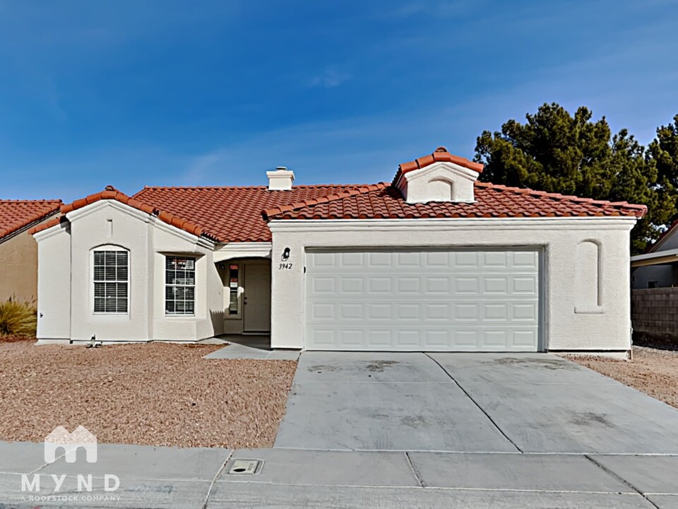 3942 Redfield Ave in North Las Vegas, NV - Building Photo