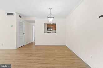 10570 Main St in Fairfax, VA - Building Photo - Building Photo