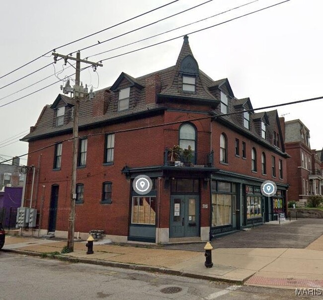 property at 3404 Chippewa St