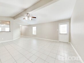 624 Totem Trail Dr in La Marque, TX - Building Photo - Building Photo