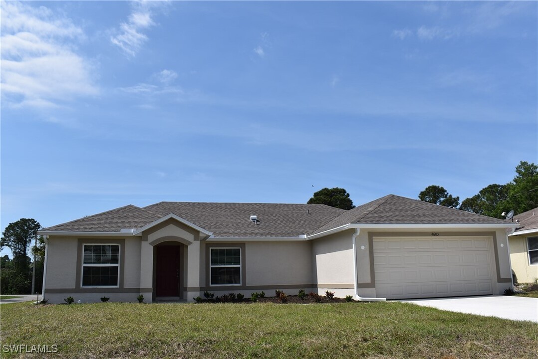 4603 Michaler St in North Port, FL - Building Photo