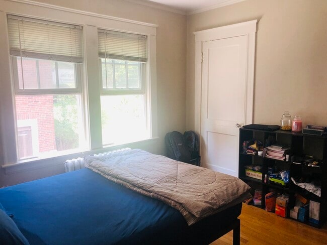 397 Boylston St, Unit 1 in Brookline, MA - Building Photo - Building Photo