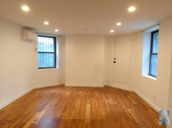 property at 1261 Pacific St