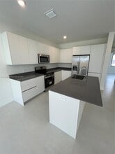 34503 SW 191st Ct, Unit AUCPHY in Florida City, FL - Building Photo - Building Photo