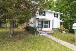 513 Benton Cir in Knoxville, TN - Building Photo