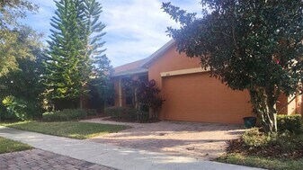 843 Glendora Rd in Poinciana, FL - Building Photo