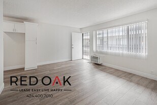 7466 Rosemead Blvd in Pico Rivera, CA - Building Photo