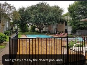 260 El Dorado Blvd in Webster, TX - Foto de edificio - Building Photo